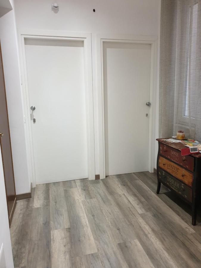 Holidays In Rome - Guesthouse מראה חיצוני תמונה